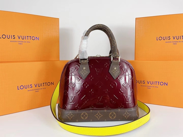 ルイヴィトンバッグ正面デザイン